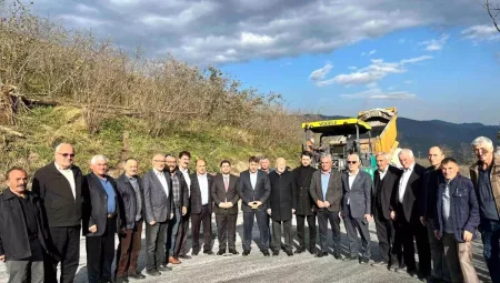 Başkan Türkcan: “Sarpdere-Damarlı yolu hak ettiği değere kavuşuyor”