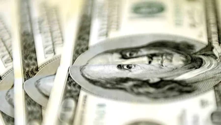 Döviz Kurları Güne Yükselişle Başladı