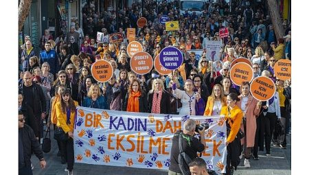 Karşıyaka’da 25 Kasım’da güçlü dayanışma