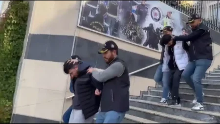 Maltepe’de Kafeye Ateş Açan İki Şüpheli Yakalandı