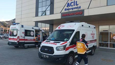 Okul çıkışı kız öğrenci grubunda kavga çıktı: 1 öğrenci hastanelik oldu!