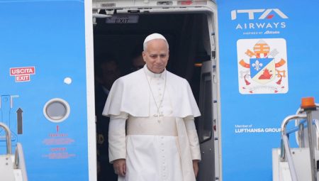 Papa 14. Leo’nun uçağı en çok takip edilen uçuş oldu