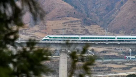 Test Treni İşçilere Çarptı: 11 Ölü