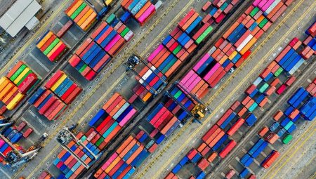 Türkiye’nin dış ticaret açığı 10 ayda 74 milyar doları aştı