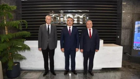 Vali Soytürk’ün Biem İlaç Ziyareti