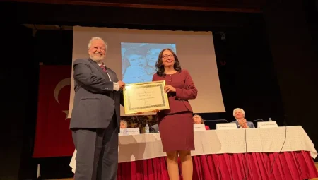 2025 Emine Işınsu Roman Ödülü’nün töreni gerçekleştirildi