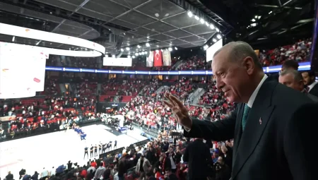 Cumhurbaşkanı Erdoğan, A Milli Erkek Basketbol Takımı’nı tebrik etti