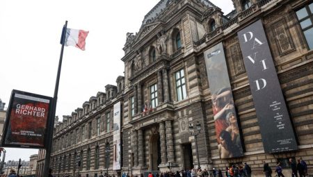 Louvre, Avrupa dışı ziyaretçilere yüzde 45 zam yaptı