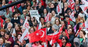 Halkın parasına çöktüler